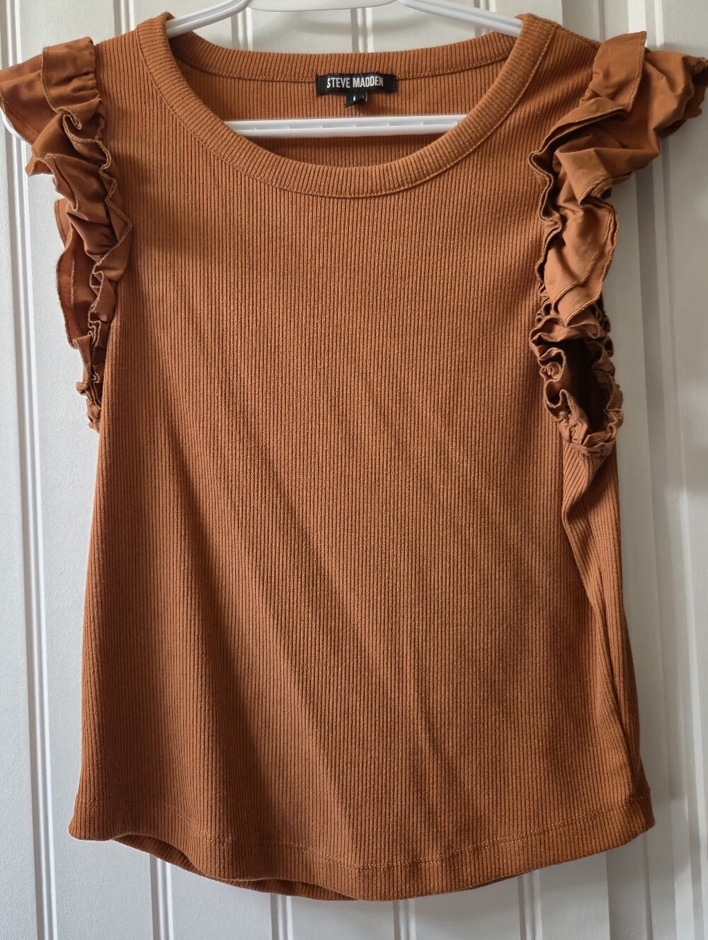 Steve Madden Ruffled Tank Top Size Large